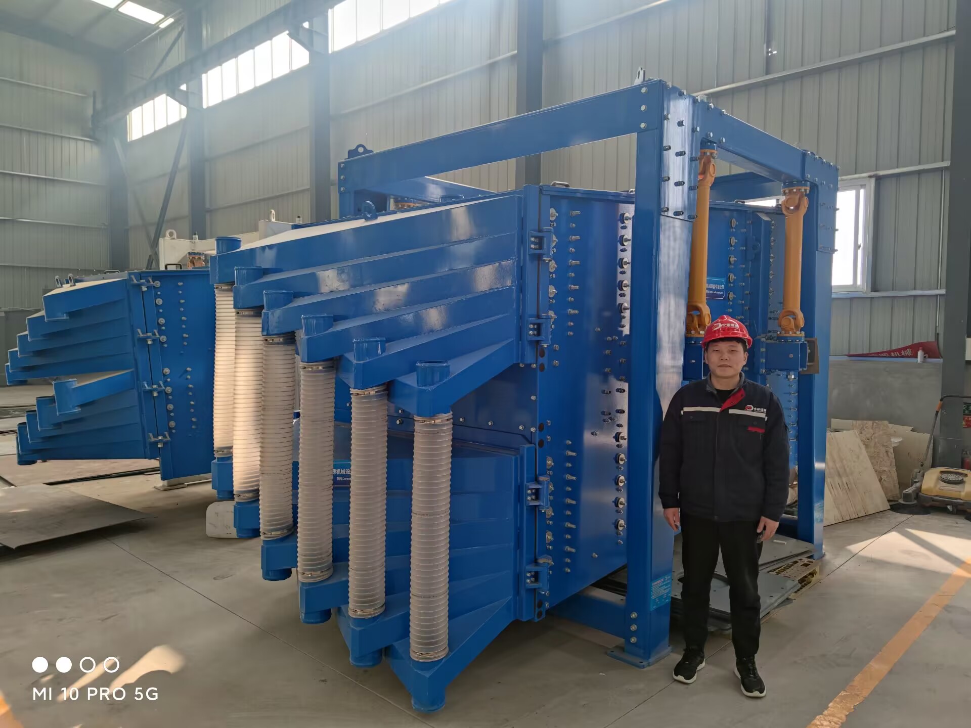 振動(dòng)篩與搖擺篩有何不同？如何選擇適合的篩分設(shè)備？